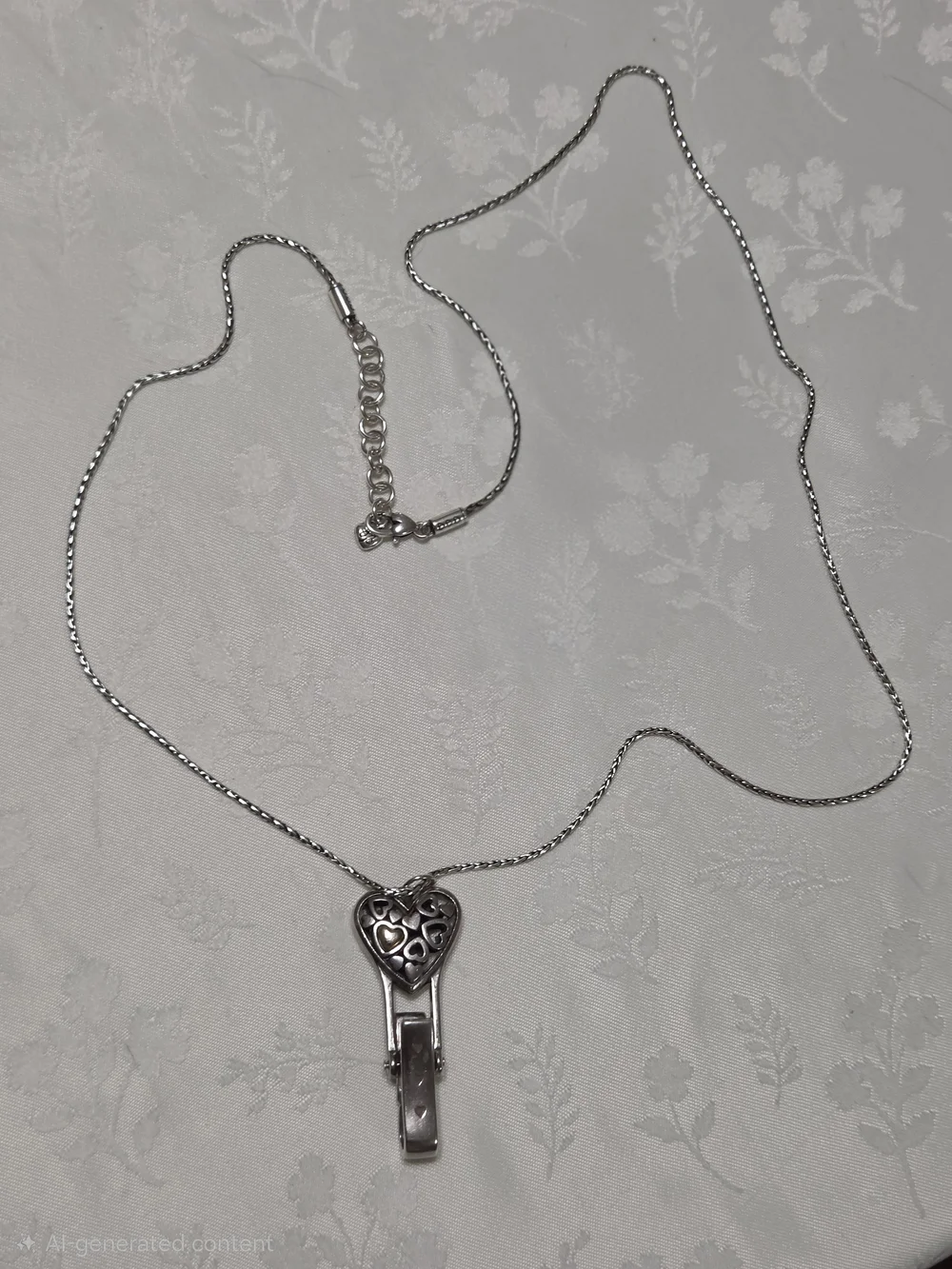 Brighton Floating Heart badge clip